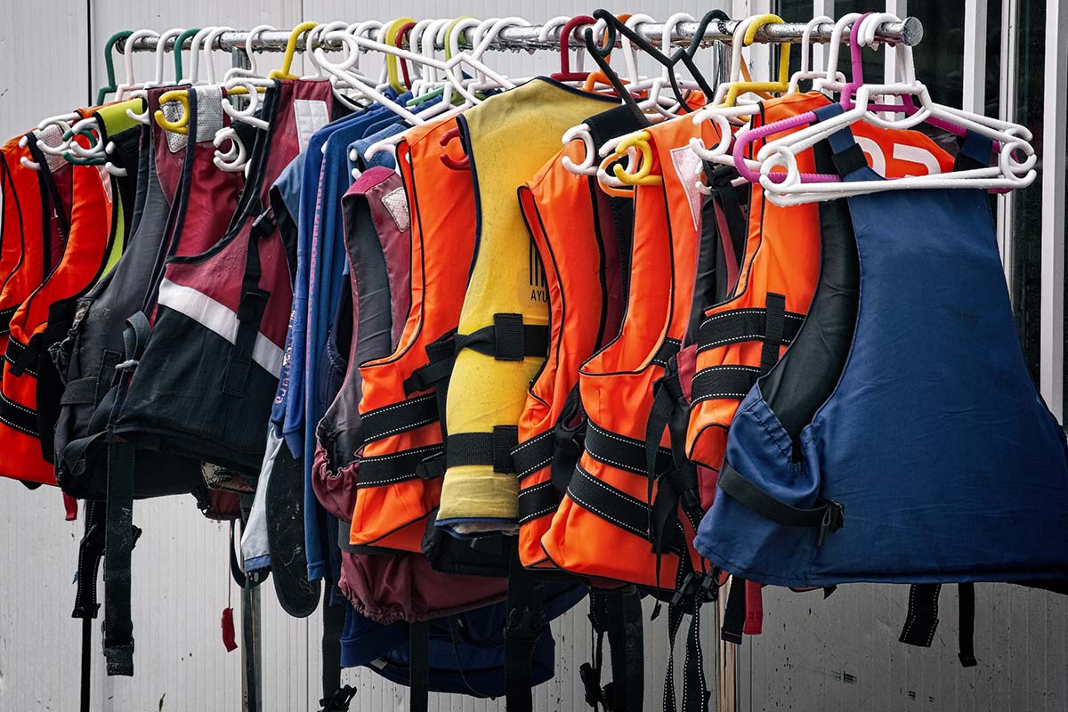 How To Pick A Safe Life Jacket For Your Kids — Chelsea Method